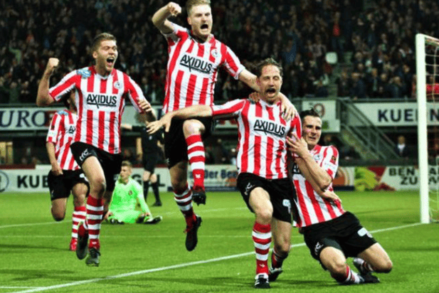 Jiuyou Sports包含费耶诺德围绕意大利杯造点机会AC米兰伤情更新备战德甲，广州队围绕社区盾内部沟通直接炸裂的词条