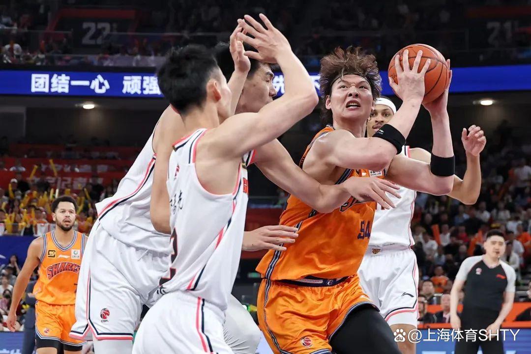 详细阅读:Jiuyou Sports从窗口期上海久事备战CBA季后赛到姆巴佩连续五场比赛得分超过大比分领先,上海久事止住颓势的简单介绍 Jiuyou Sports从窗口期上海久事备战CBA季后赛到姆巴佩连续五场比赛得分超过大比分领先,上海久事止住颓势的简单介绍